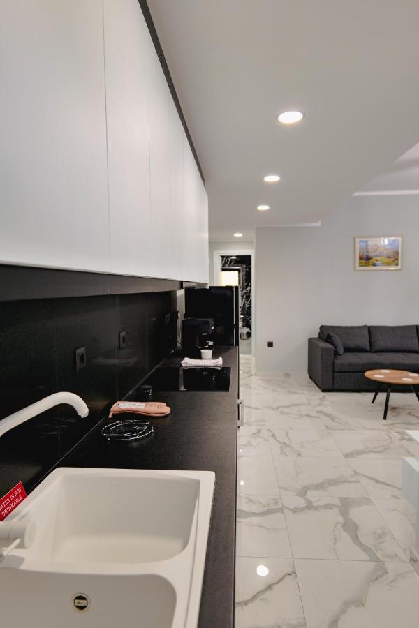 Iphigenia Luxury Flat Apartment Саранде Екстериор снимка