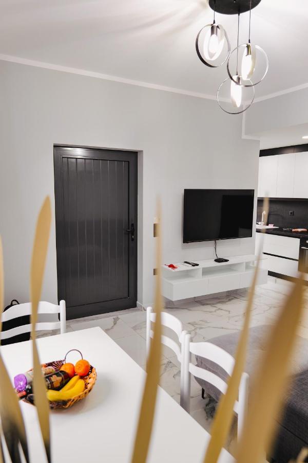 Iphigenia Luxury Flat Apartment Саранде Екстериор снимка